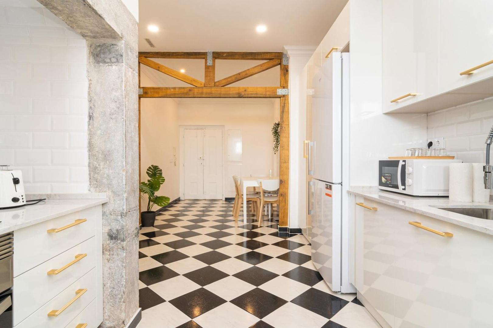 Guestready - Priorado - Yellow Suite Лиссабон Экстерьер фото