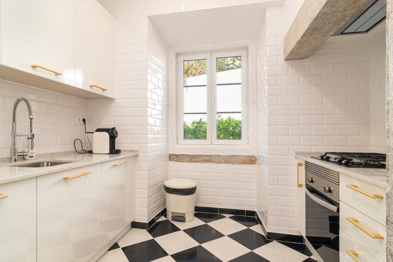 Guestready - Priorado - Yellow Suite Лиссабон Экстерьер фото